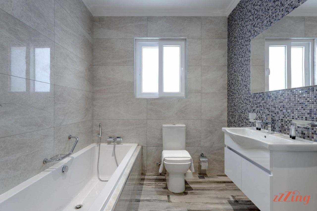 Pretty Beachfront Penthouse In Mellieħa Εξωτερικό φωτογραφία