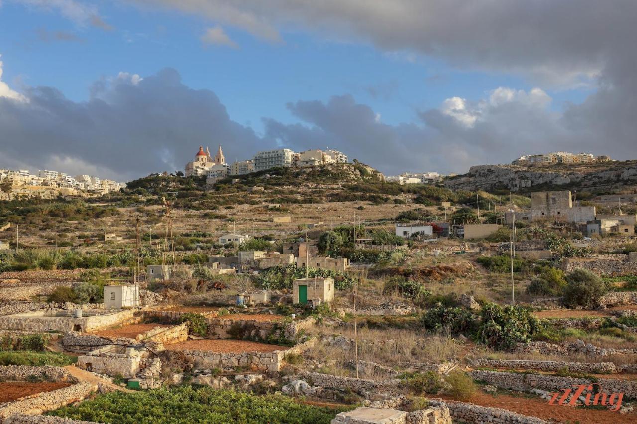Pretty Beachfront Penthouse In Mellieħa Εξωτερικό φωτογραφία